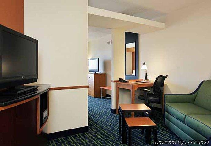 Fairfield Inn & Suites - Buffalo Airport Cheektowaga Rum bild