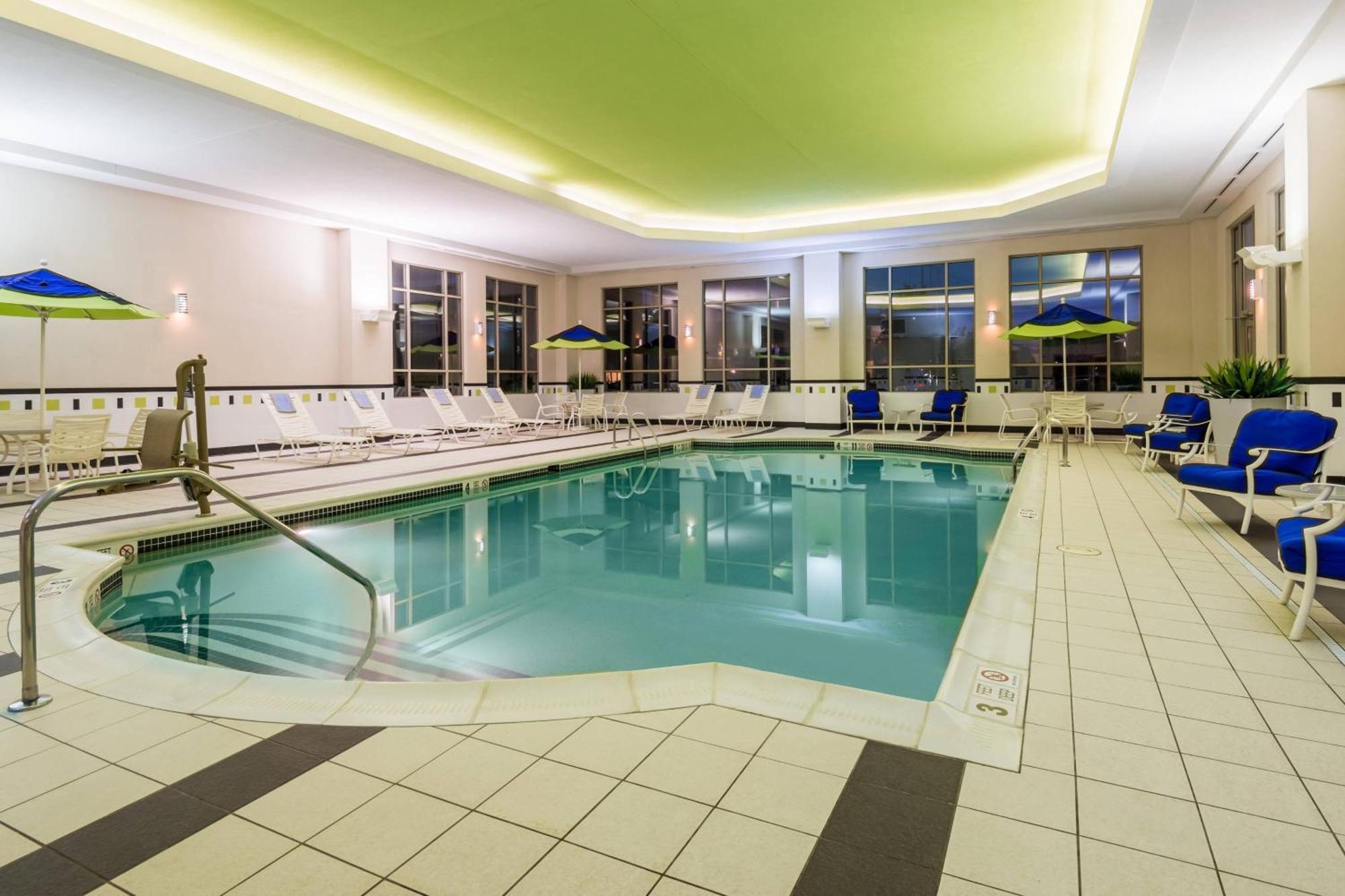 Fairfield Inn & Suites - Buffalo Airport Cheektowaga Exteriör bild