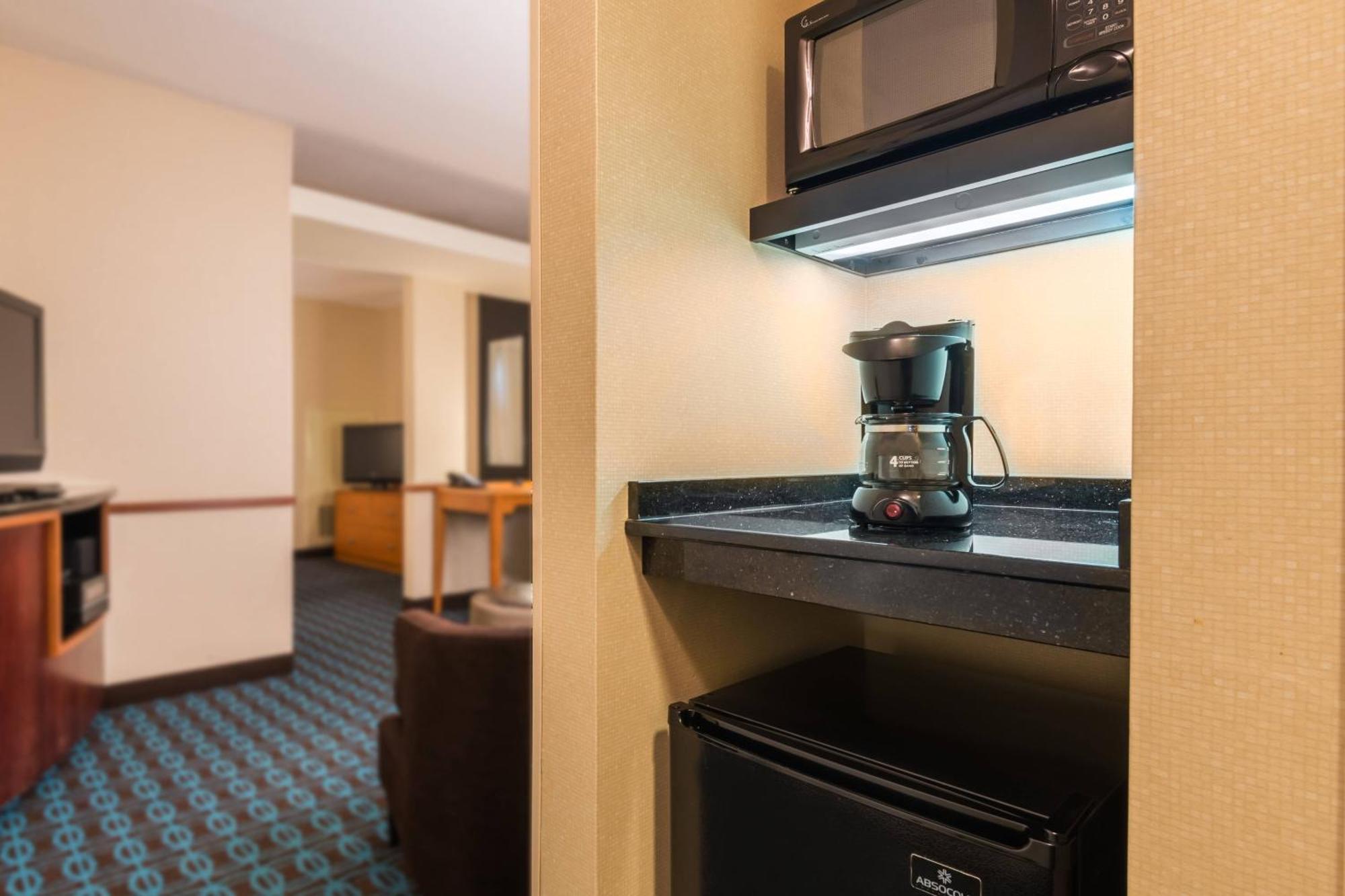 Fairfield Inn & Suites - Buffalo Airport Cheektowaga Exteriör bild